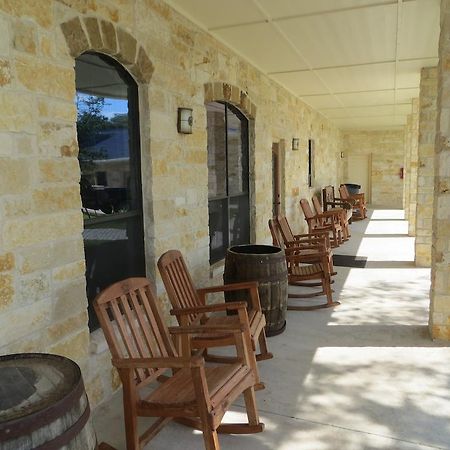 Hotel Texas Cuero Экстерьер фото